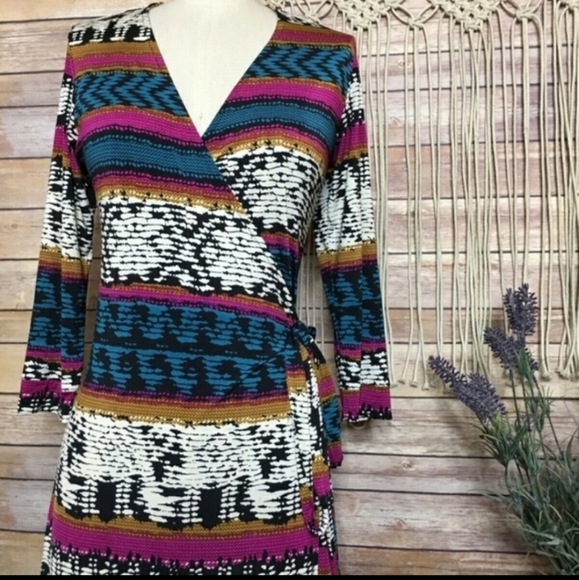 Veronica M Dresses & Skirts - Veronica M Wrap Dress NWOT XS